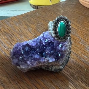 Malachite set in sterling silver Vintage beauty! ✨